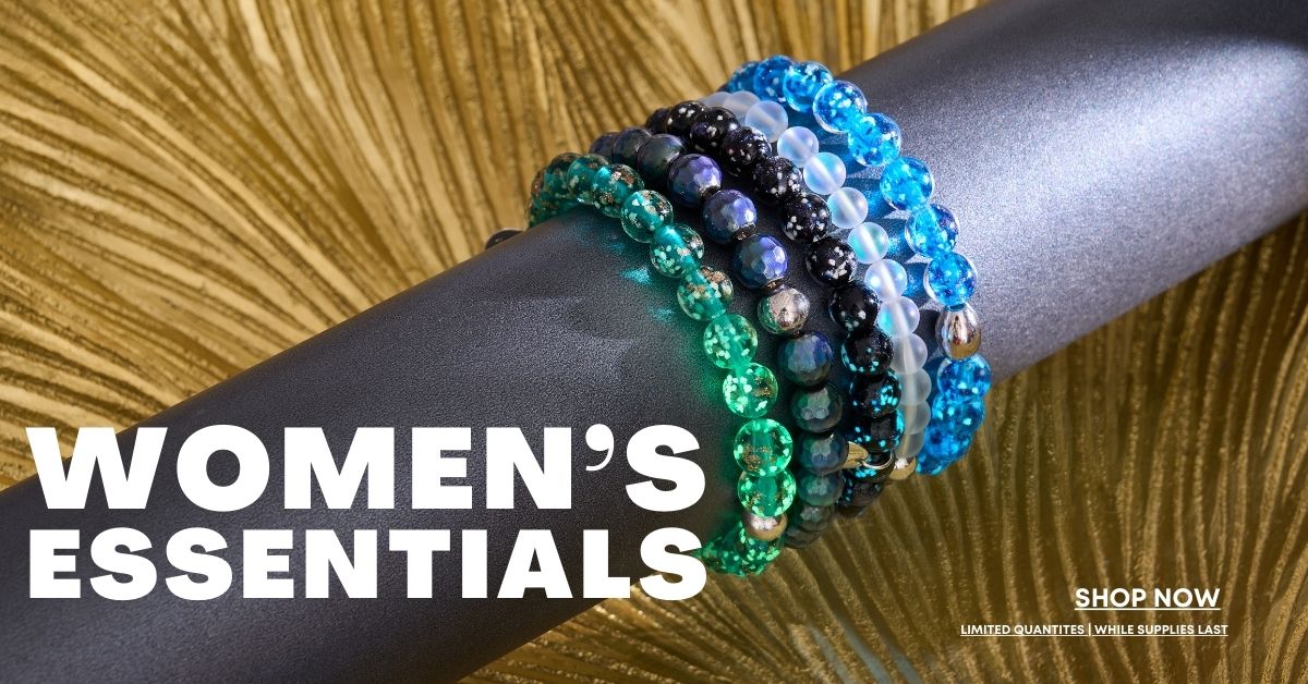 WOMEN'S ESSENTIALS