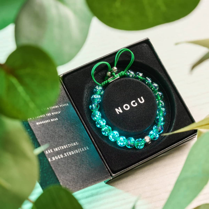 Blue Shamrock | Silver | Firefly Glass Macrame Bracelet