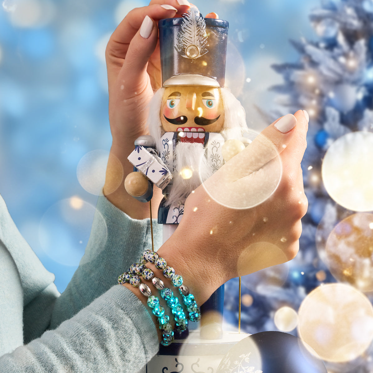 BRACELET OF THE MONTH & FRIENDS