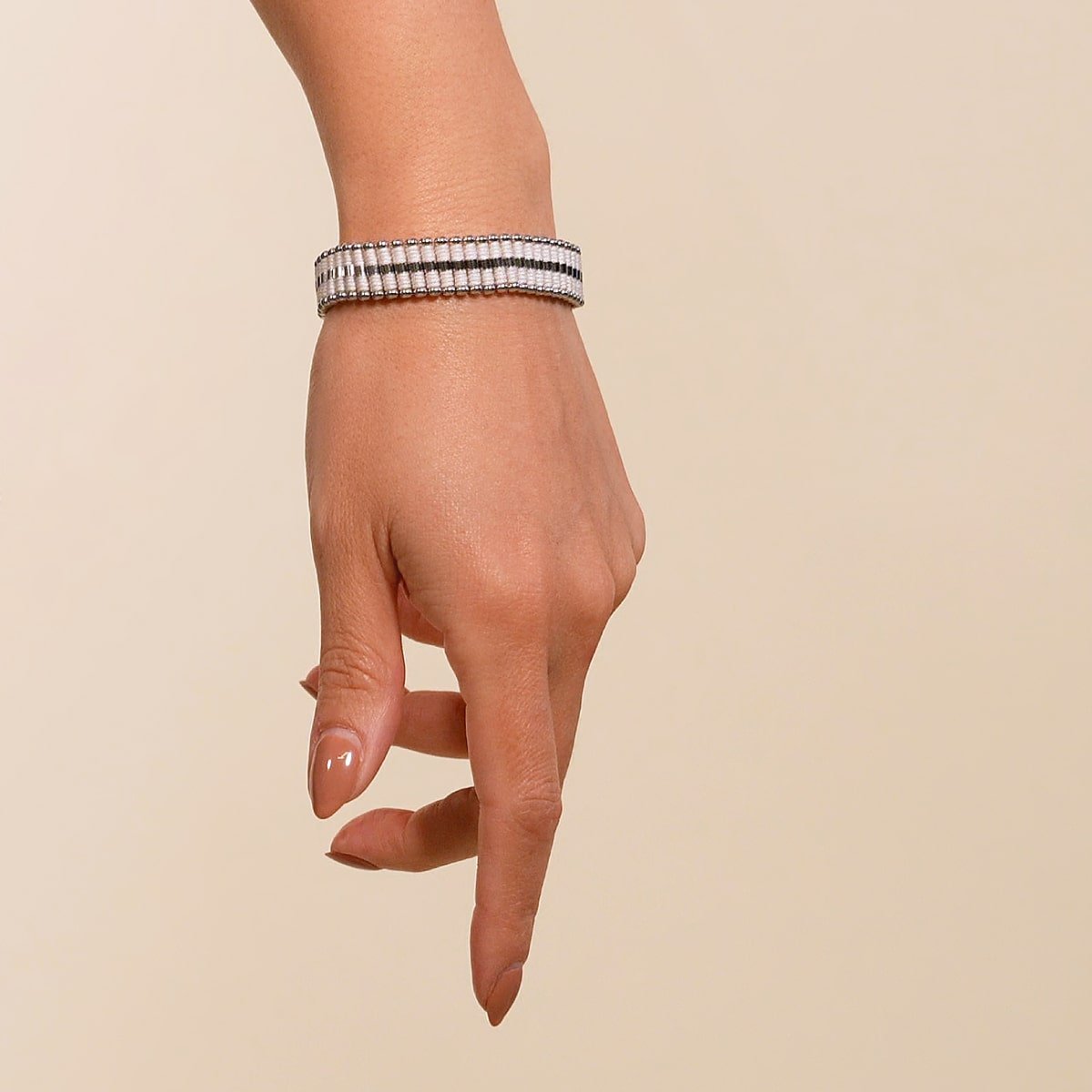 White | Silver | Amici Bracelet