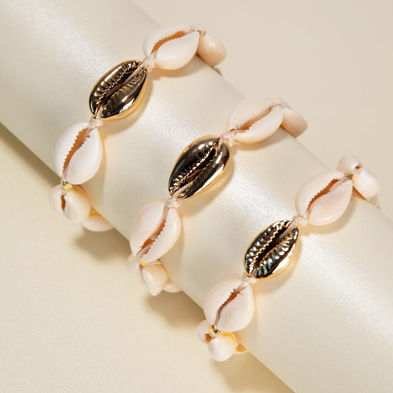 Natural Cowrie Shell | Gold | Cream Macrame Bracelet