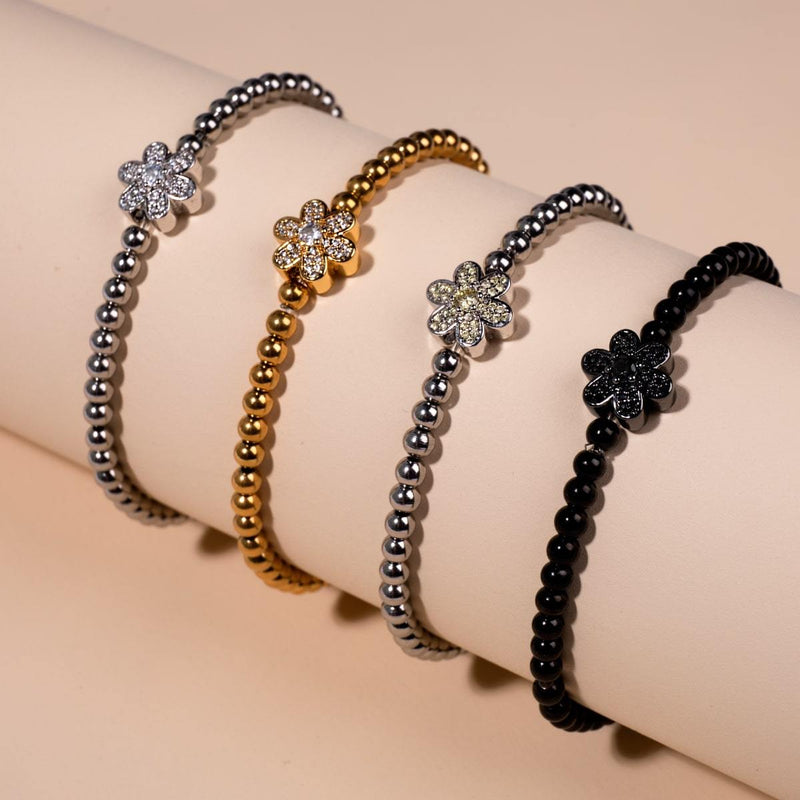 Daffodil | 18k Gold | White Crystal Charm Bracelet