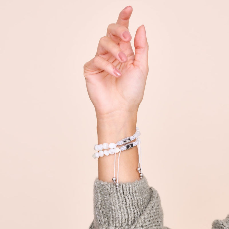 Moonstone | Silver | Gemstone Pebble Macrame Bracelet