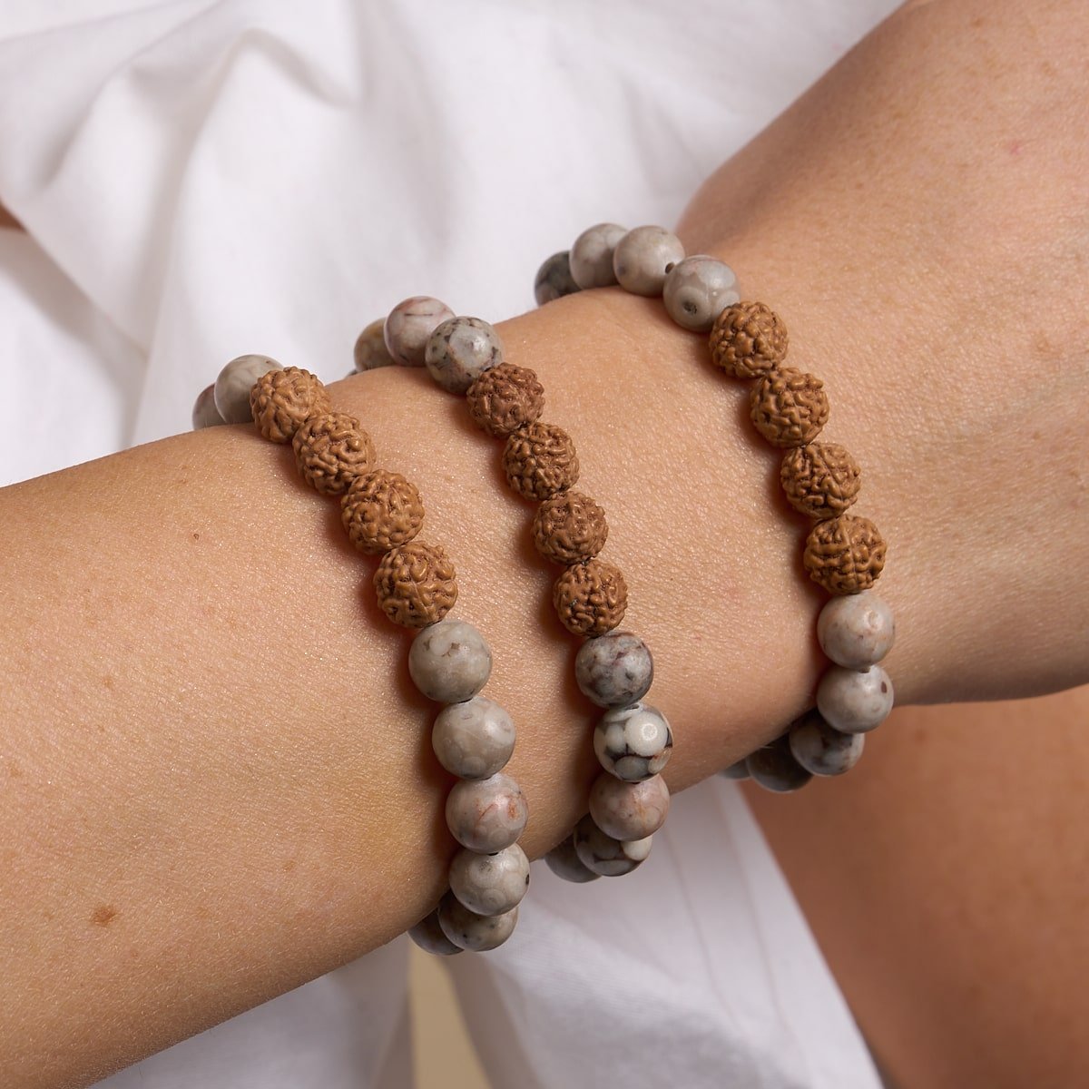 Higher Self | White Line Brown Agate x Rudraksha | Mala Bracelet