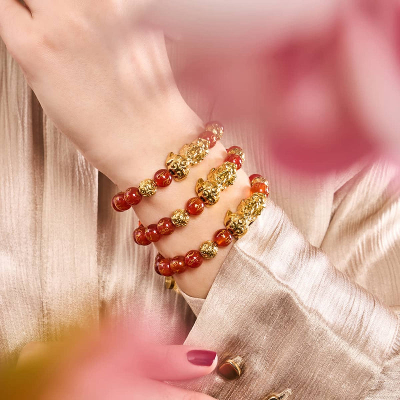 Pixiu Feng Shui Bracelet | FIRE Element | Red Agate x 18k Gold