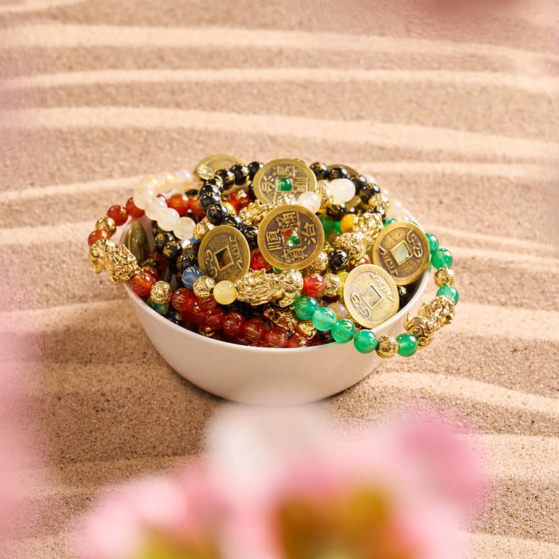 Pixiu Feng Shui Bracelet | GOLD Element | White Agate x 18k Gold