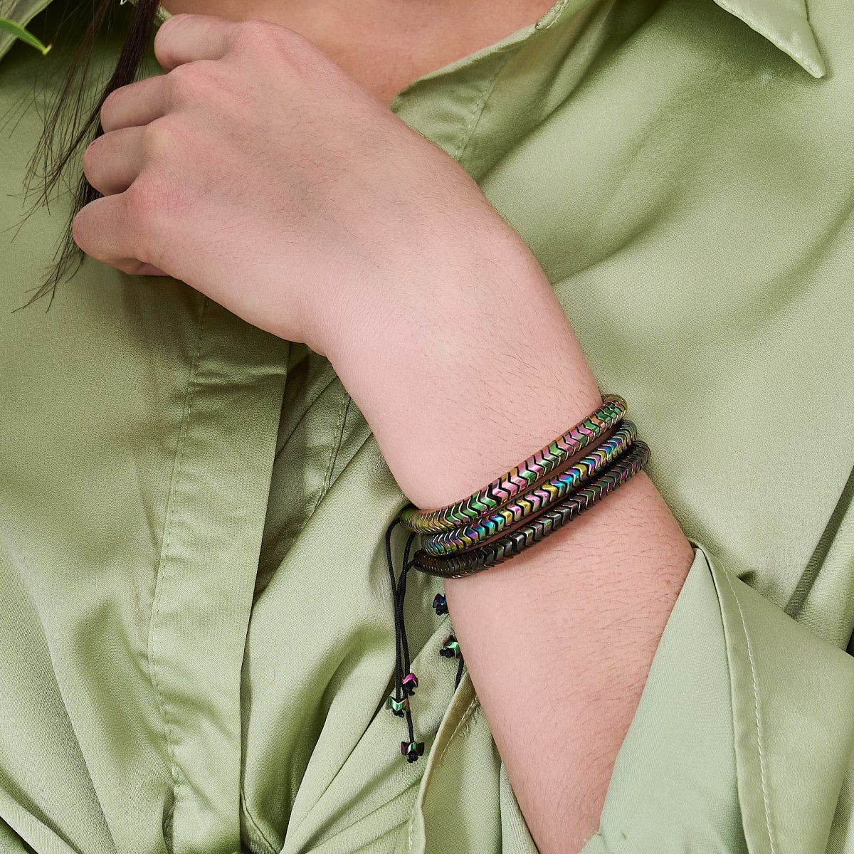 Serpentine | Unicorn Gold Hematite x Unicorn Silver | Double Wave Bracelet