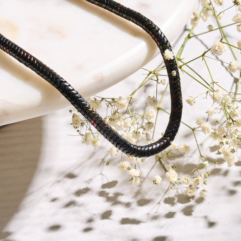 Serpentine | Rainbow Eclipse Hematite x Gunmetal | Double Wave Necklace