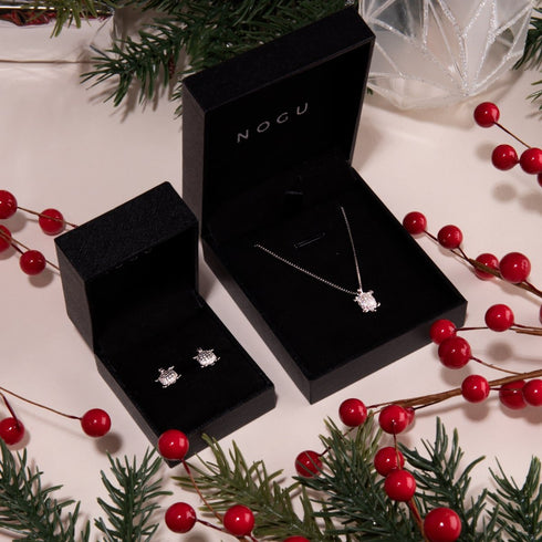 Tortuga | .925 Sterling Silver | Crystal Sea Turtle Infinity Clasp Necklace