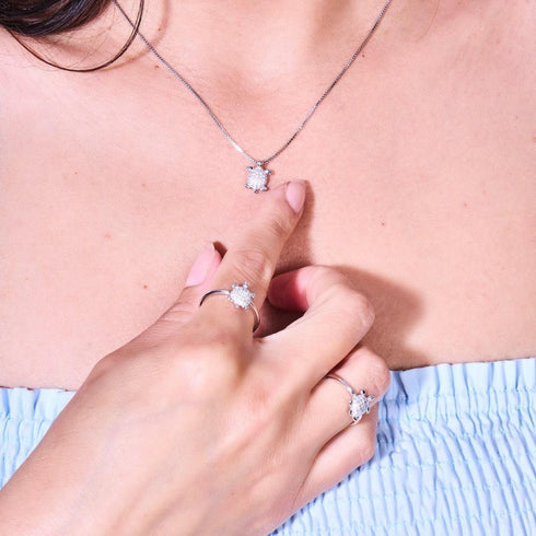 Tortuga | .925 Sterling Silver | Crystal Sea Turtle Infinity Clasp Necklace