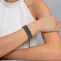 Size: Adjustable / One-Size-Fits-All