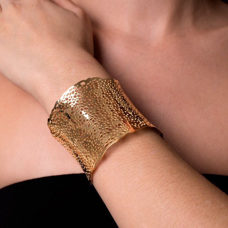 Coral | 18k Gold | Laser Cut Cuff